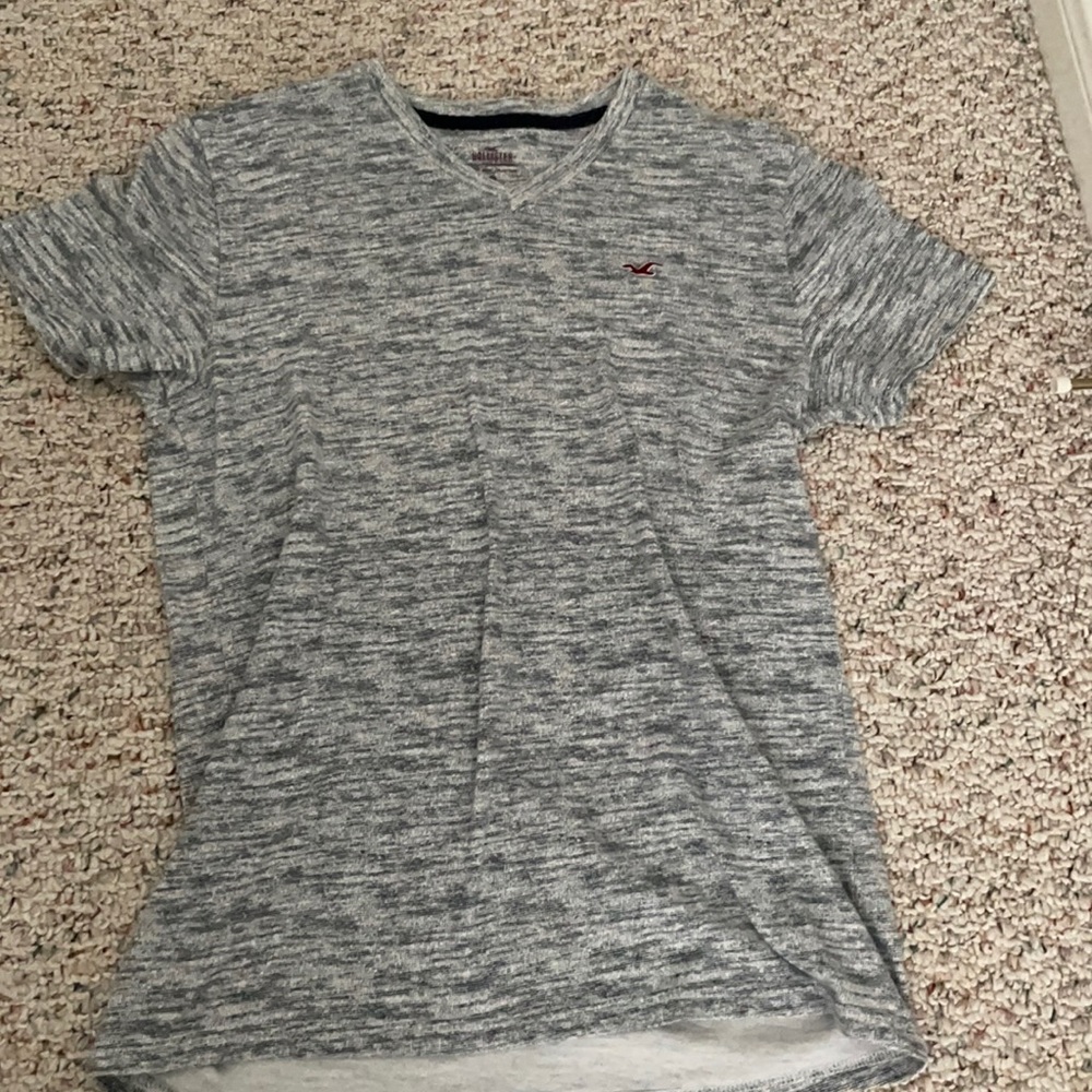 Hollister tee